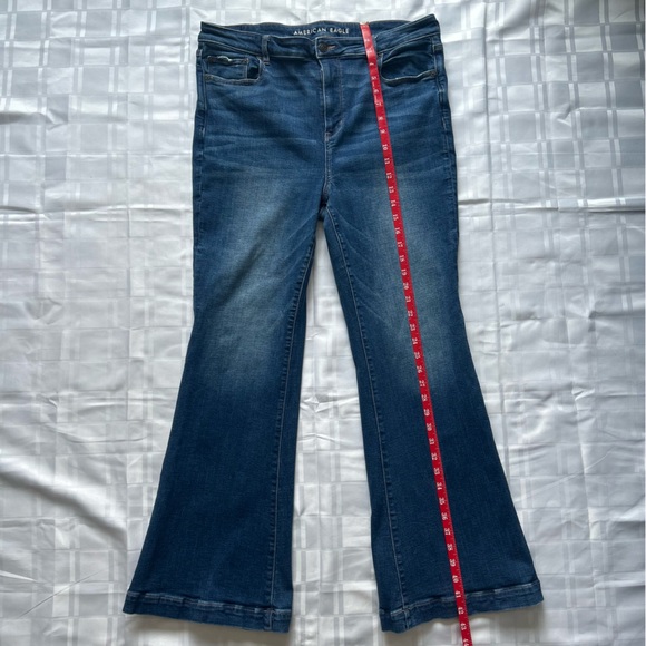 American Eagle Outfitters Super High-Waisted Flare Blue Jeans with Stretch - Picture 8 of 16